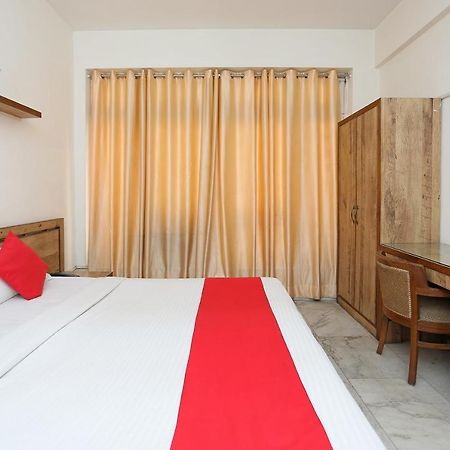 רישיקש Hotel Inderlok מראה חיצוני תמונה