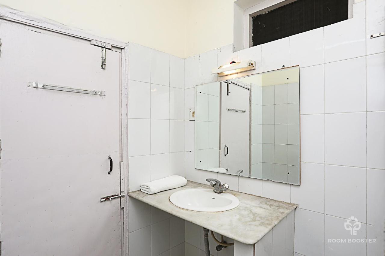 רישיקש Hotel Inderlok מראה חיצוני תמונה